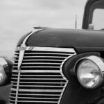 découvrez pourquoi investir dans les voitures de collection peut être rentable. nos conseils pour choisir, acheter et valoriser votre investissement automobile classique.